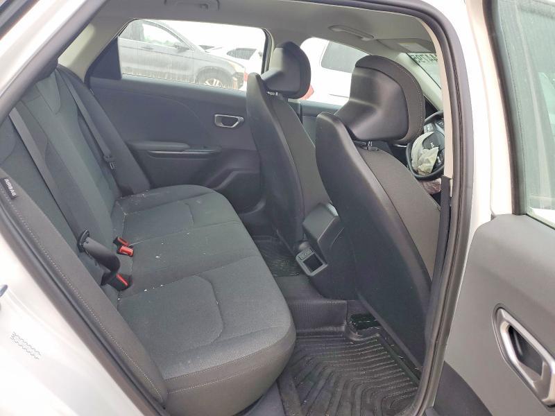 2025 KIA K4 lx