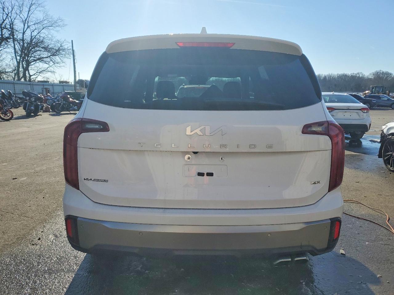 2025 KIA Telluride s