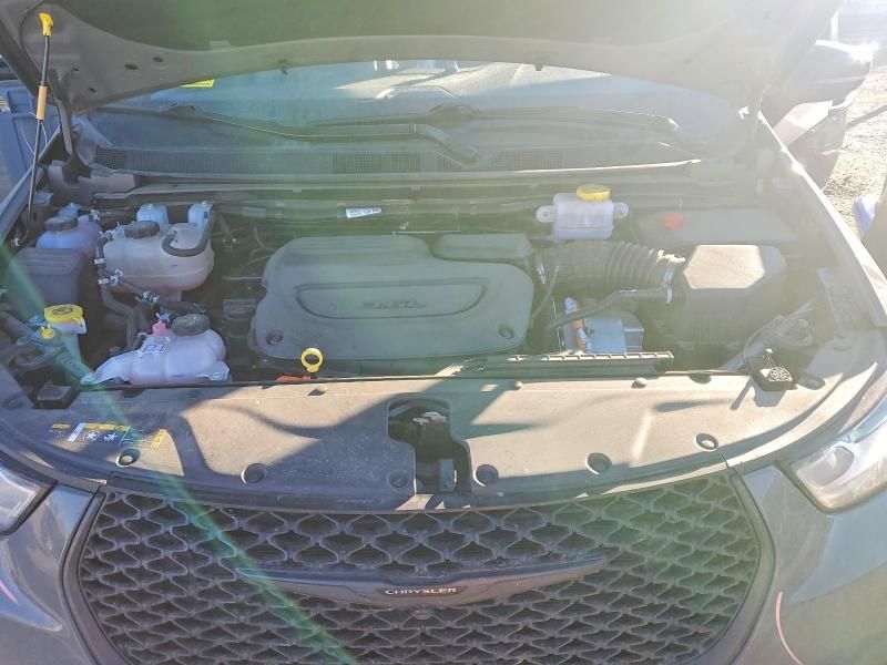 2024 Chrysler Pacifica Hybrid Select