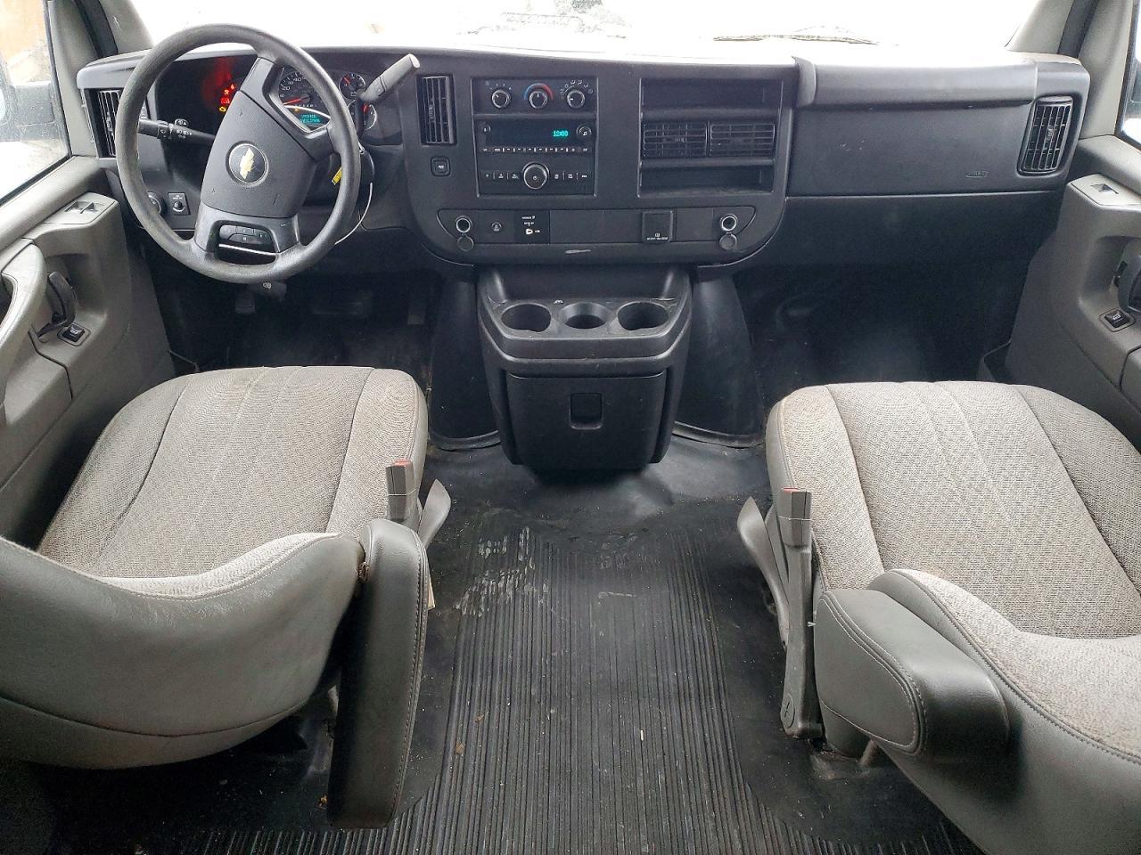 2015 Chevrolet Express 2500 Delivery Van