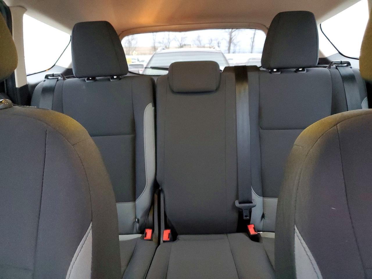 2016 Ford Escape s