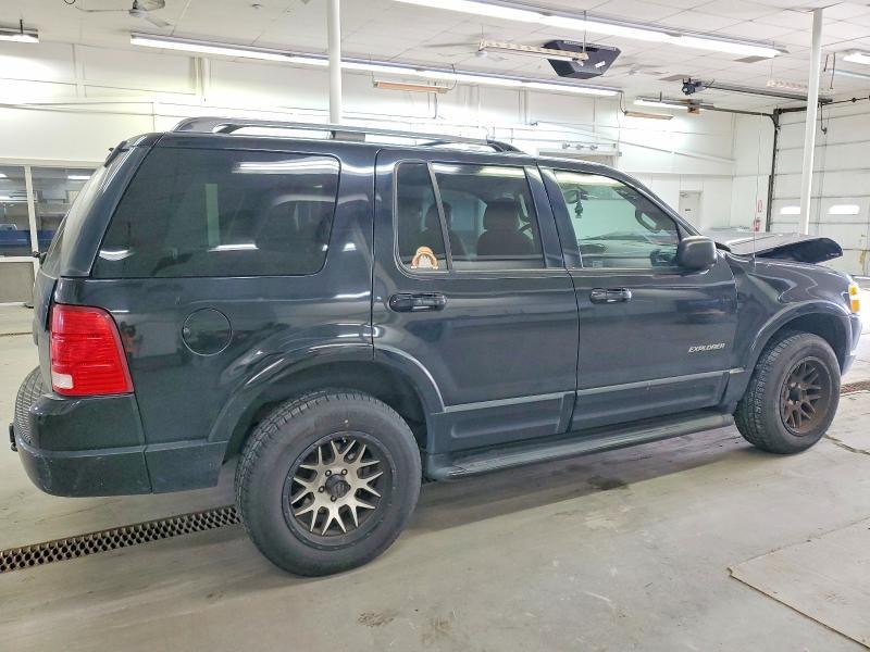 2004 Ford Explorer