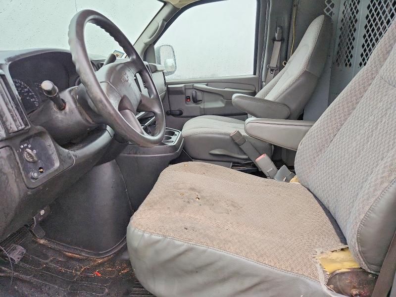 2005 Chev Express Cargo 3500 1