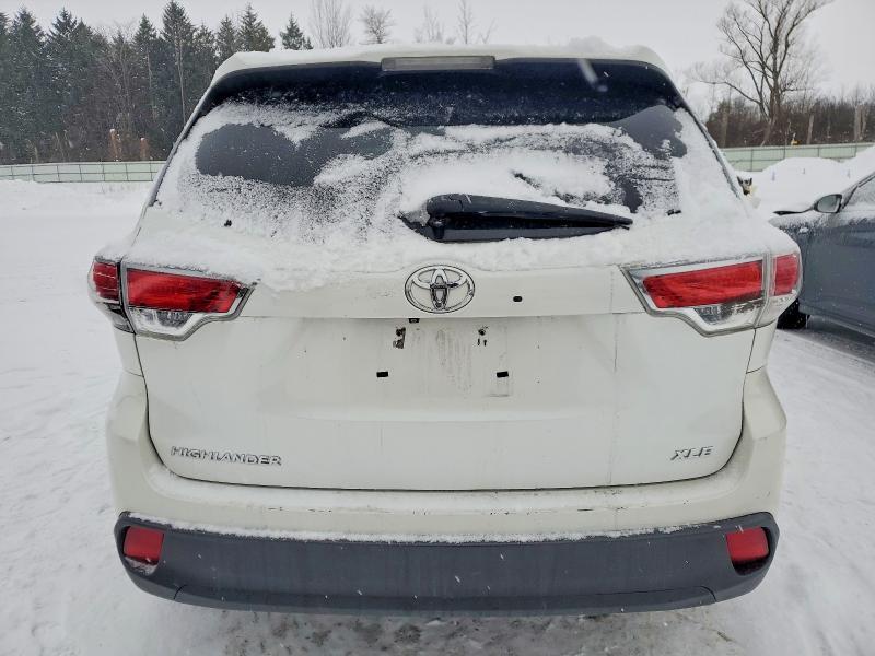 2016 Toyota Highlander xle