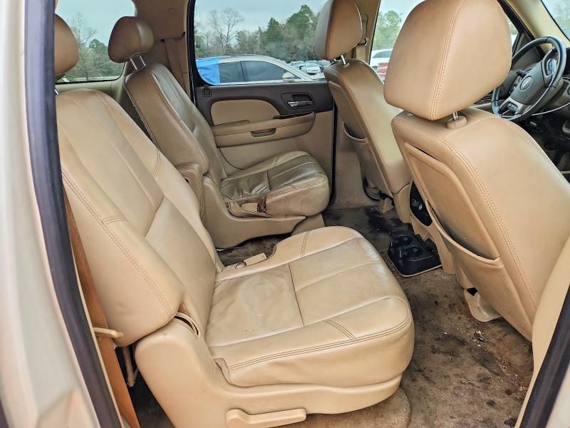 2009 GMC Yukon xl C1500 slt