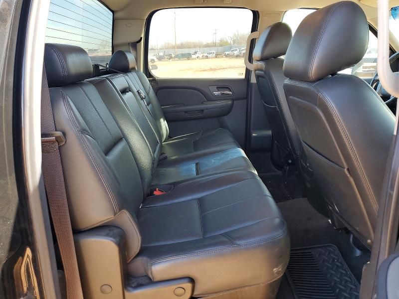 2014 Chevrolet Silverado K3500 LTZ