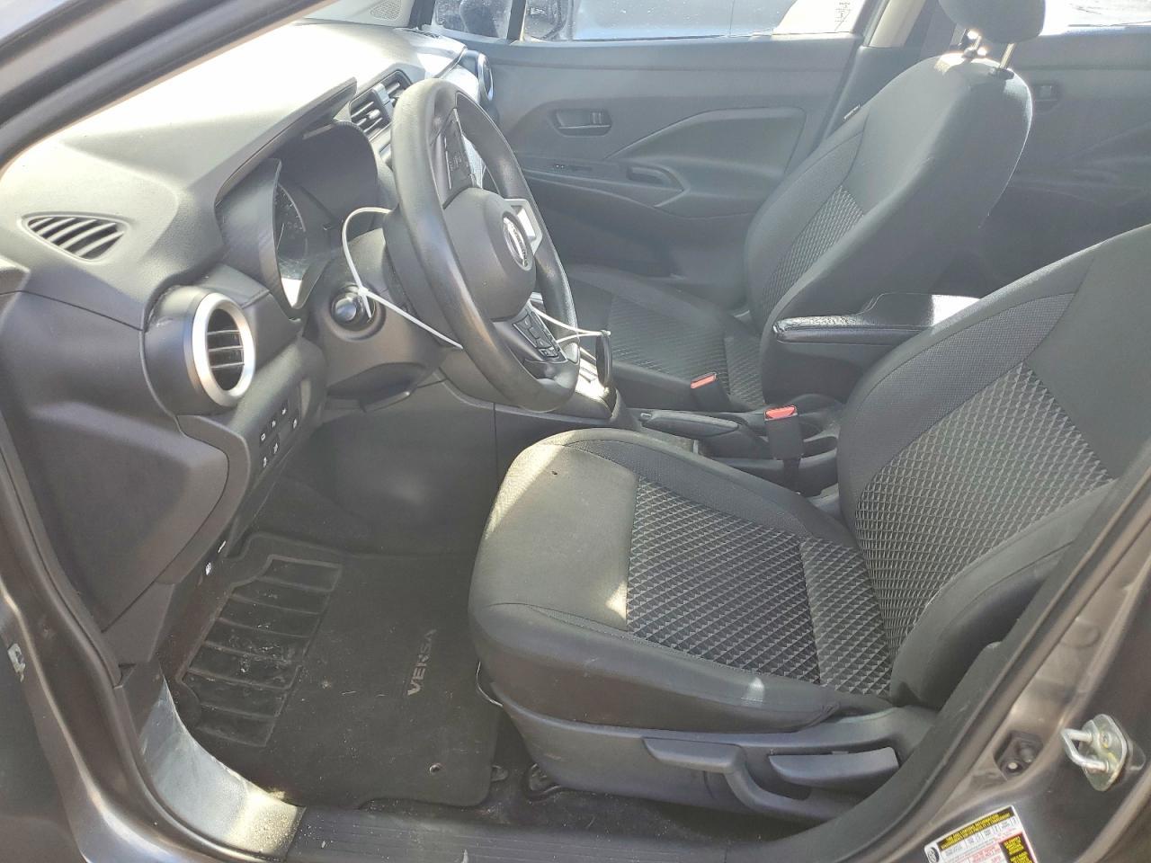 2020 Nissan Versa s