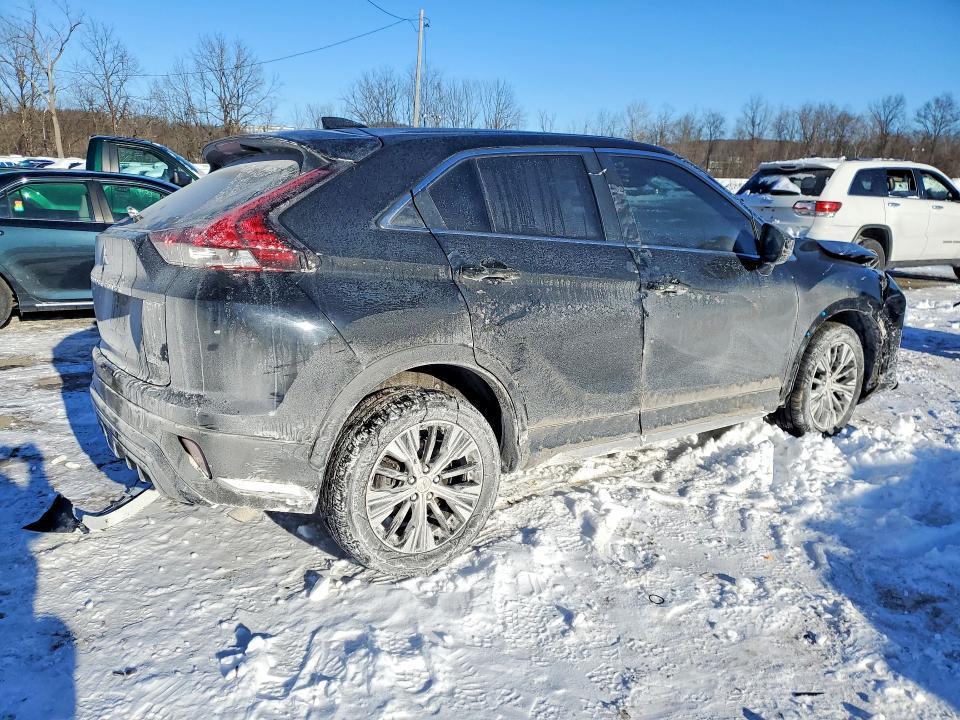 2022 Mitsubishi Eclipse Cross se