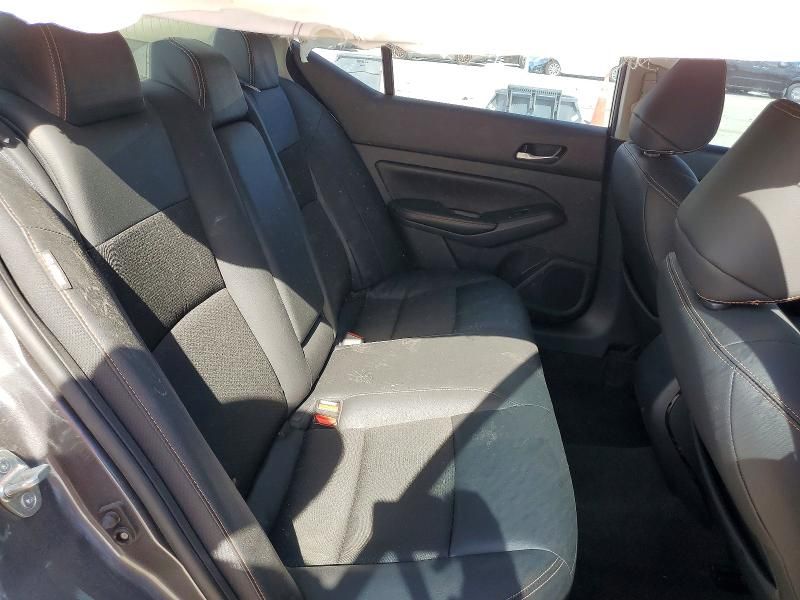 2021 Nissan Altima sr