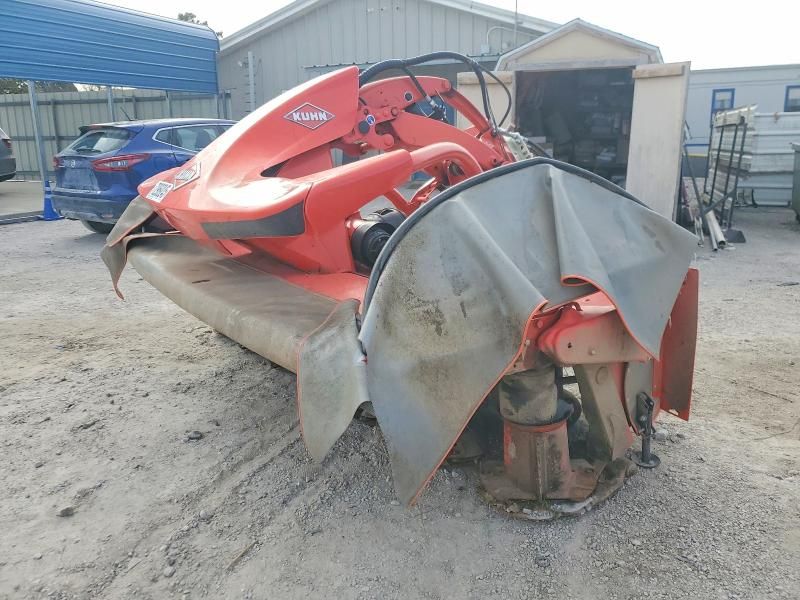 2025 Kuhn GMD3125F-Disc Mower