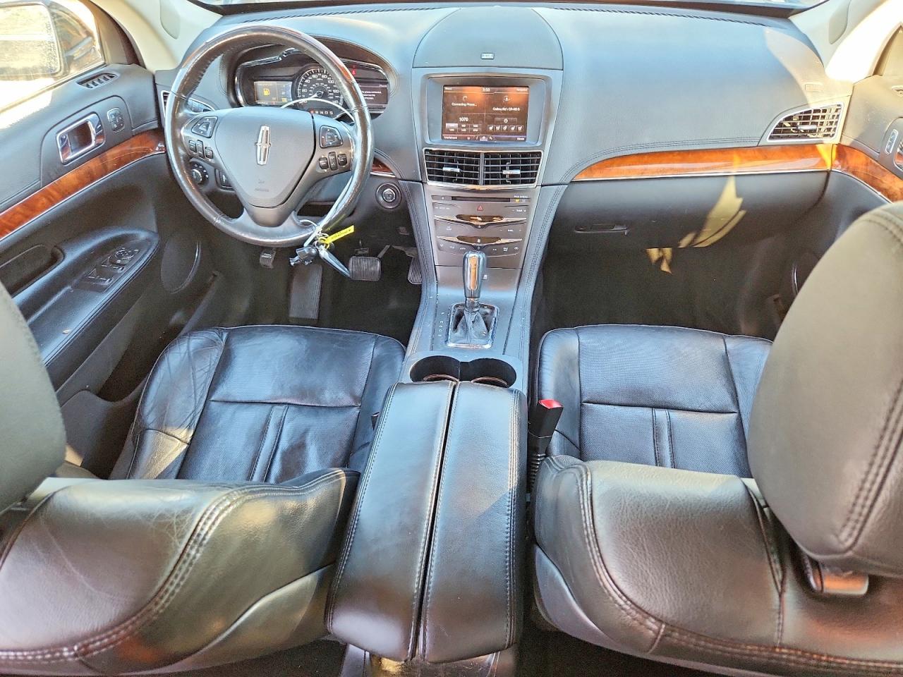 2013 Lincoln MKT