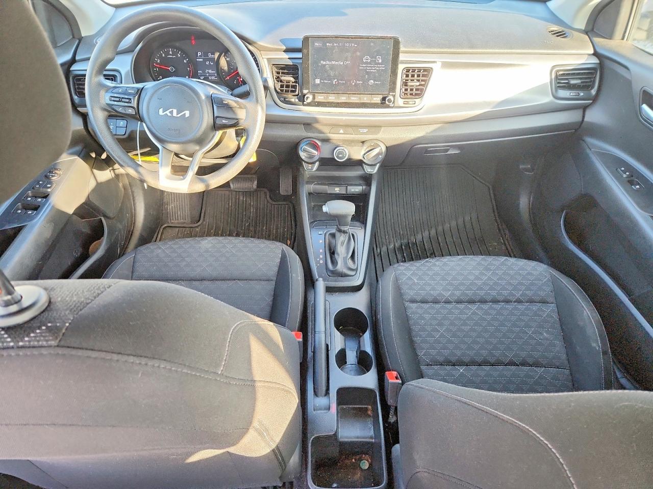 2023 KIA Rio lx