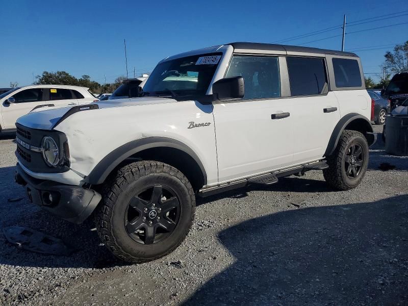 2024 Ford Bronco Black Diamond
