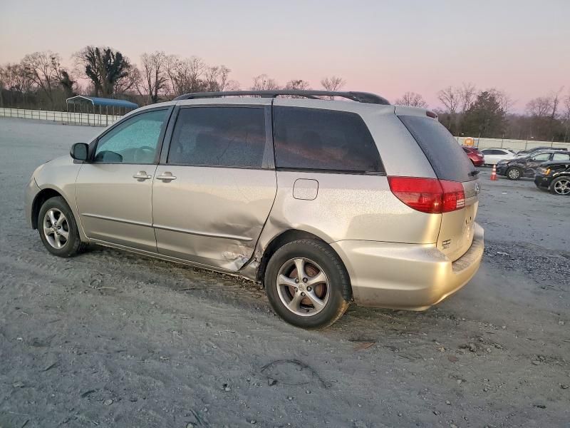 2004 Toyota Sienna ce