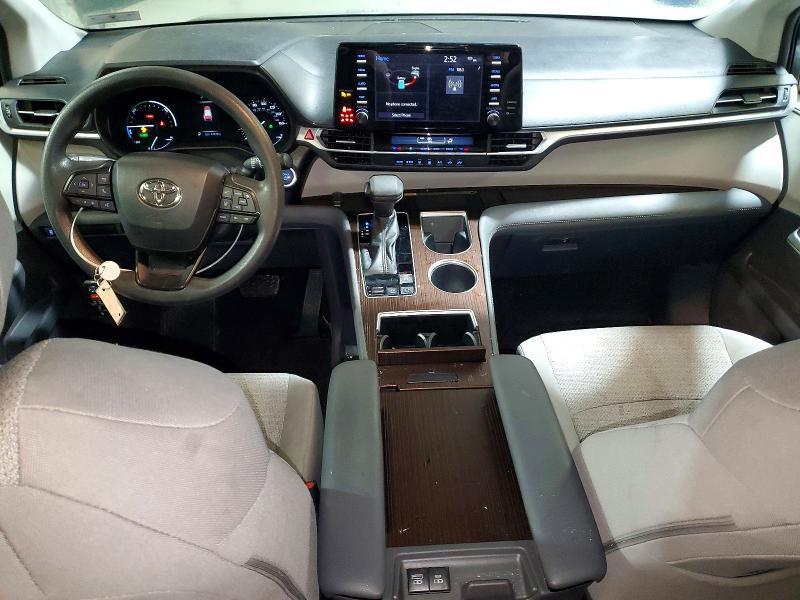 2022 Toyota Sienna le