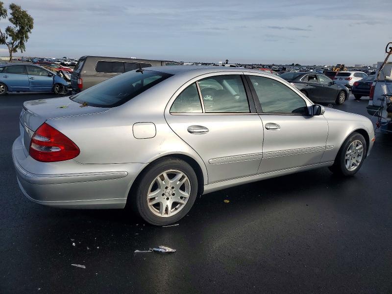 2003 Mercedes-Benz E 320