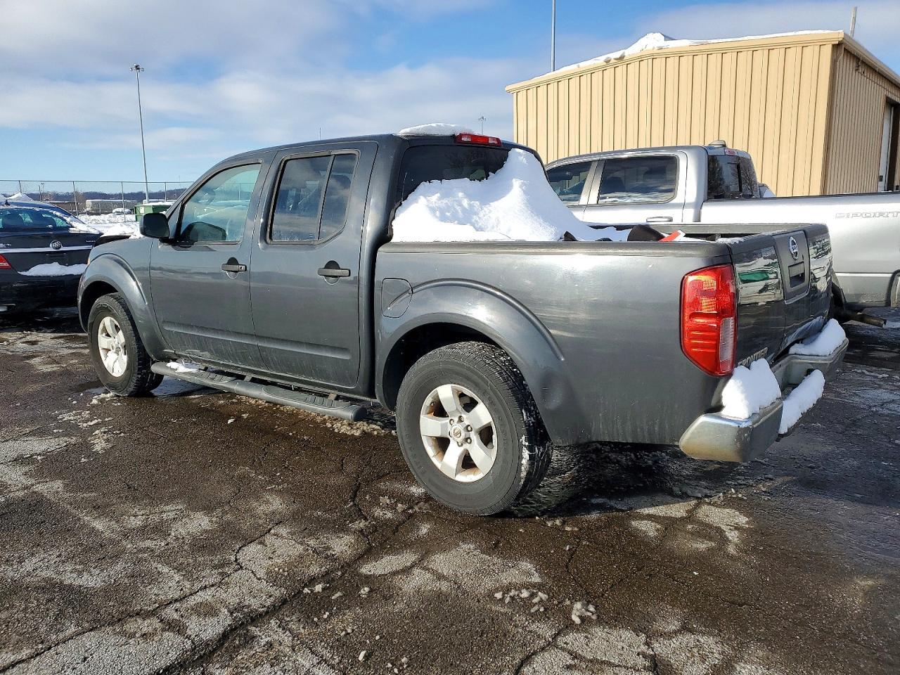 2012 Nissan Frontier s