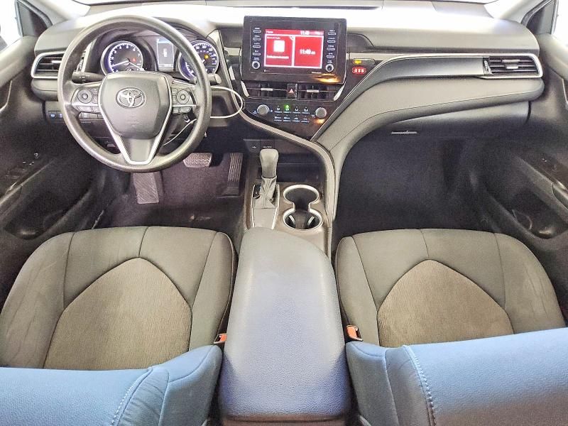 2021 Toyota Camry le