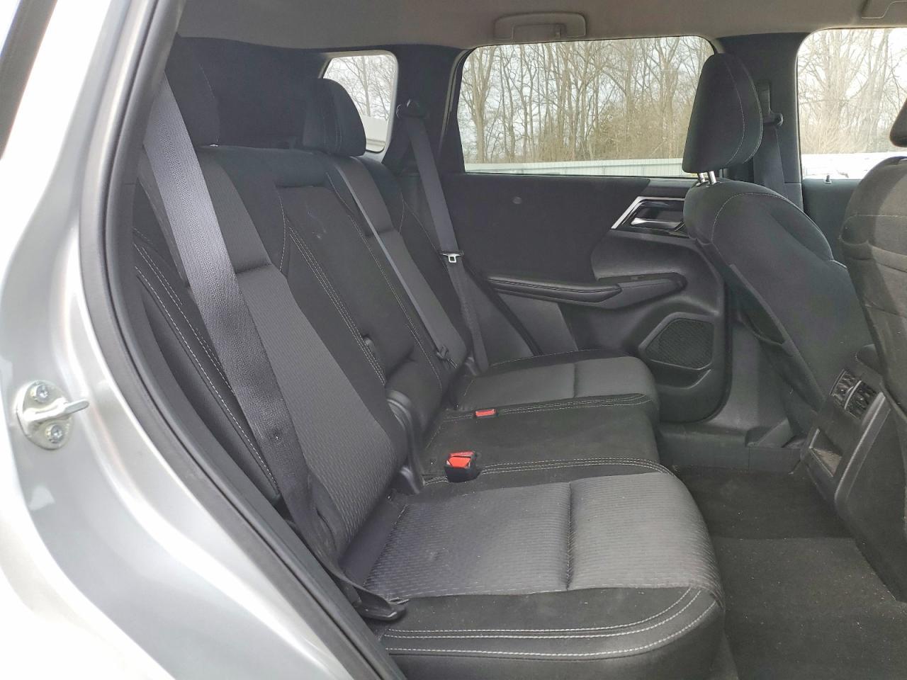 2024 Mitsubishi Outlander es