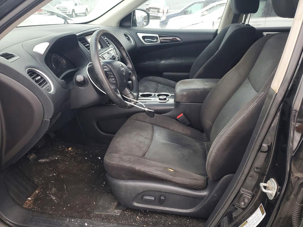 2015 Nissan Pathfinder s