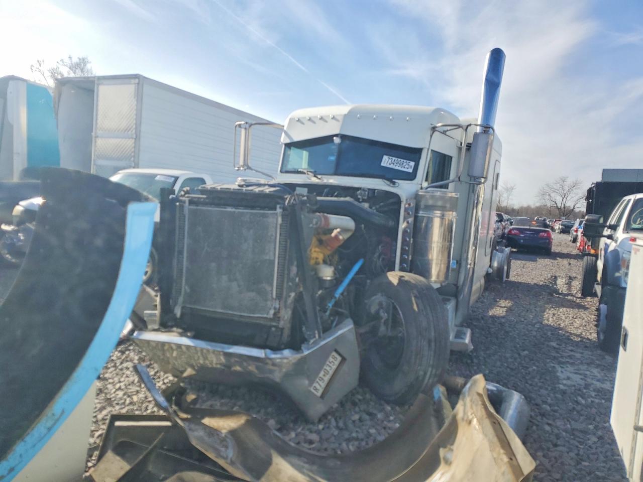 2003 Peterbilt 379EXHD-Semi Truck