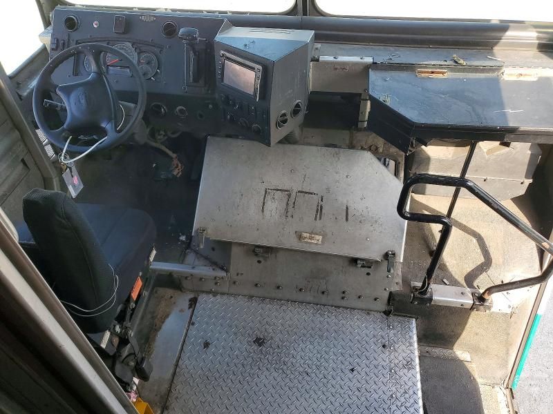 2012 Workhorse Custom Chassis 2012 Workhorse W62 Delivery Truck