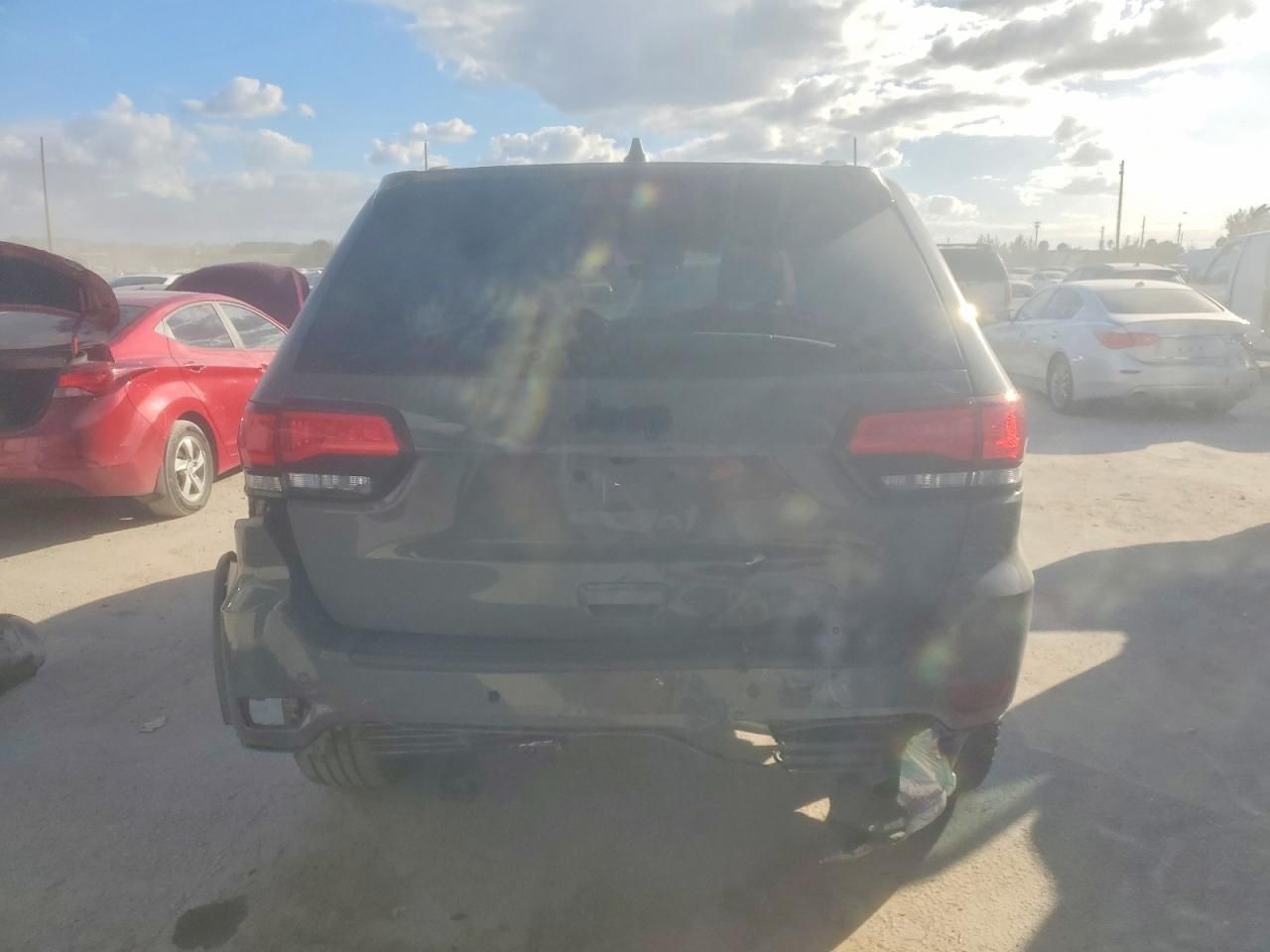 2020 Jeep Grand Cherokee Laredo