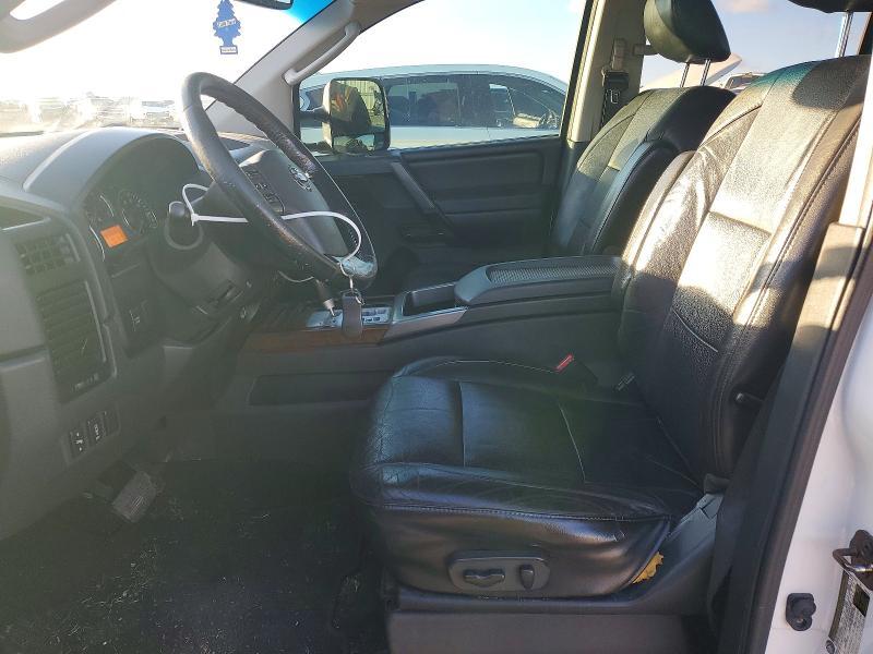 2010 Nissan Titan SE