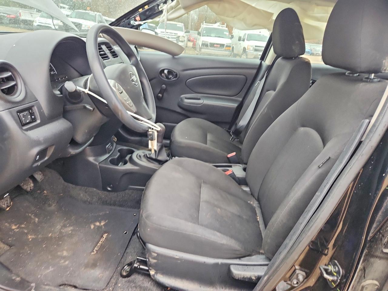 2019 Nissan Versa s