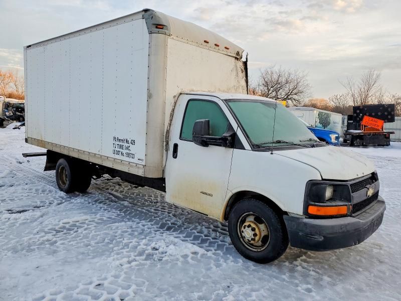 2017 Chev Express Commercial C