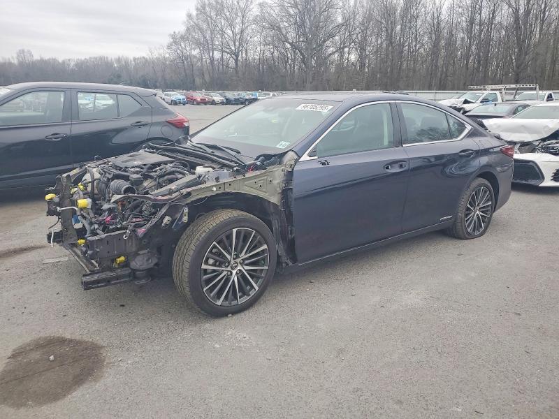 2022 Lexus Es 300h Base