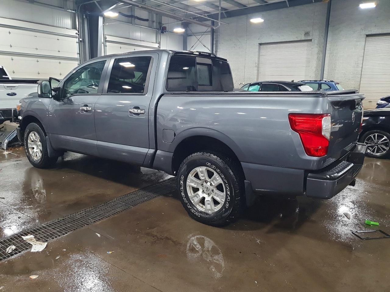 2018 Nissan Titan SV