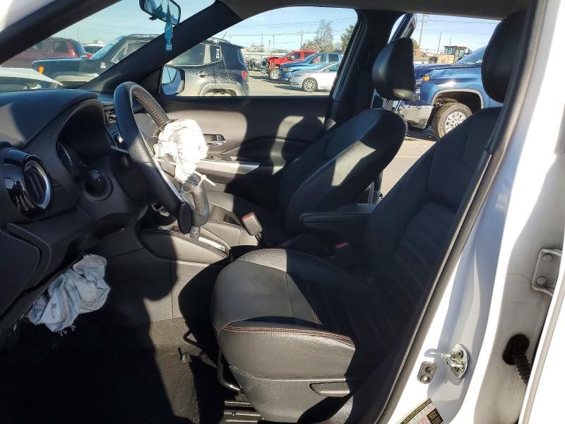 2020 Nissan Kicks sr
