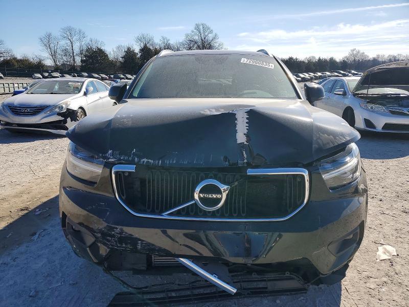 2021 Volvo Xc40 T5 Momentum