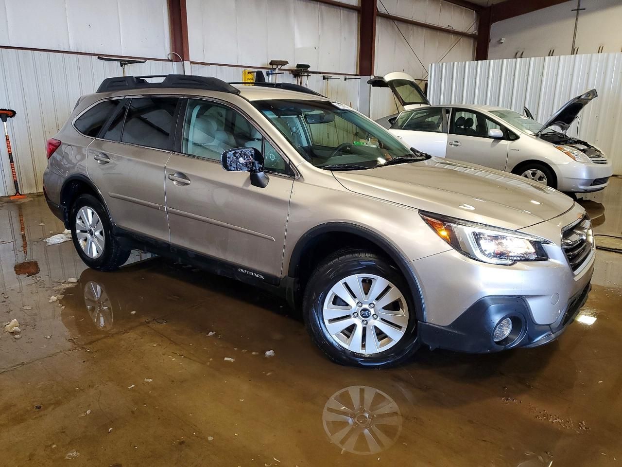 2018 Subaru Outback 2.5i Premium