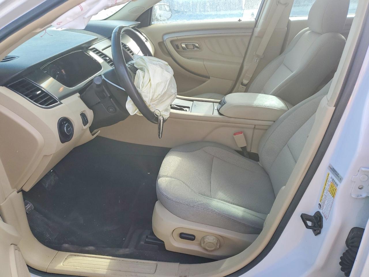 2016 Ford Taurus sel