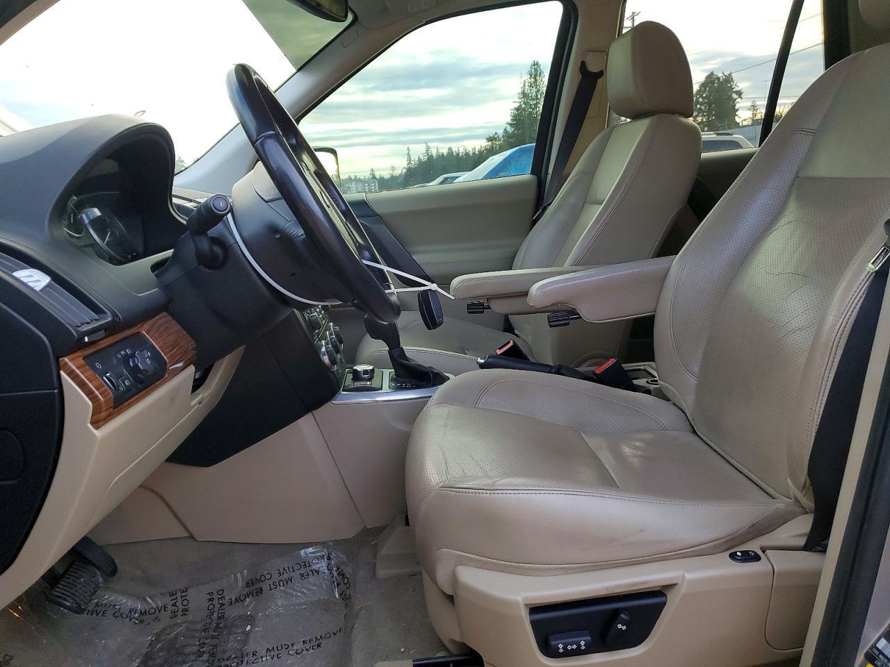 2010 Land Rover LR2 hse