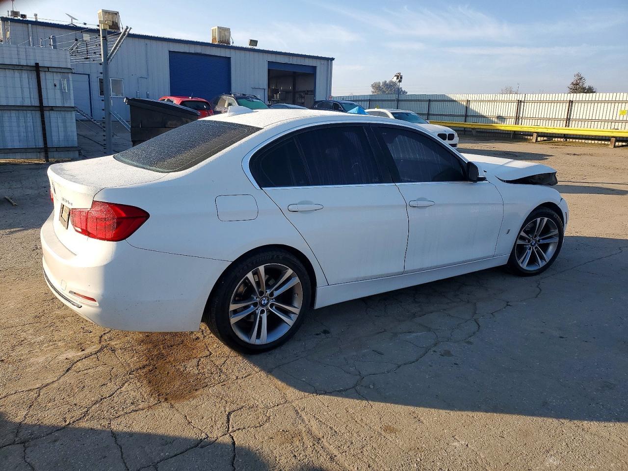 2018 BMW 330e