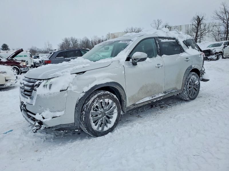 2025 Nissan Pathfinder sl
