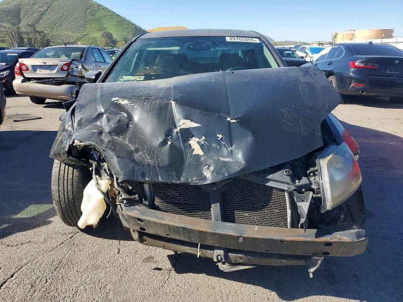 2011 Mitsubishi Galant fe