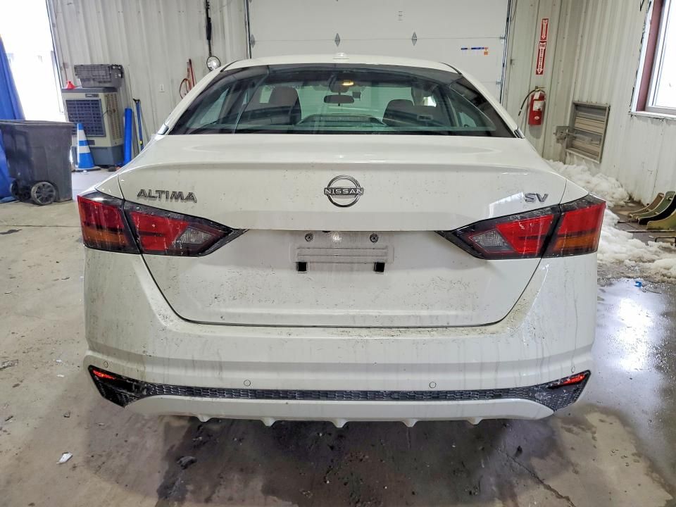 2024 Nissan Altima sv
