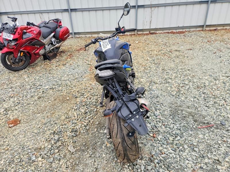 2022 Suzuki GSX-S750 M