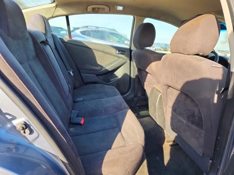 2011 Nissan Altima Base