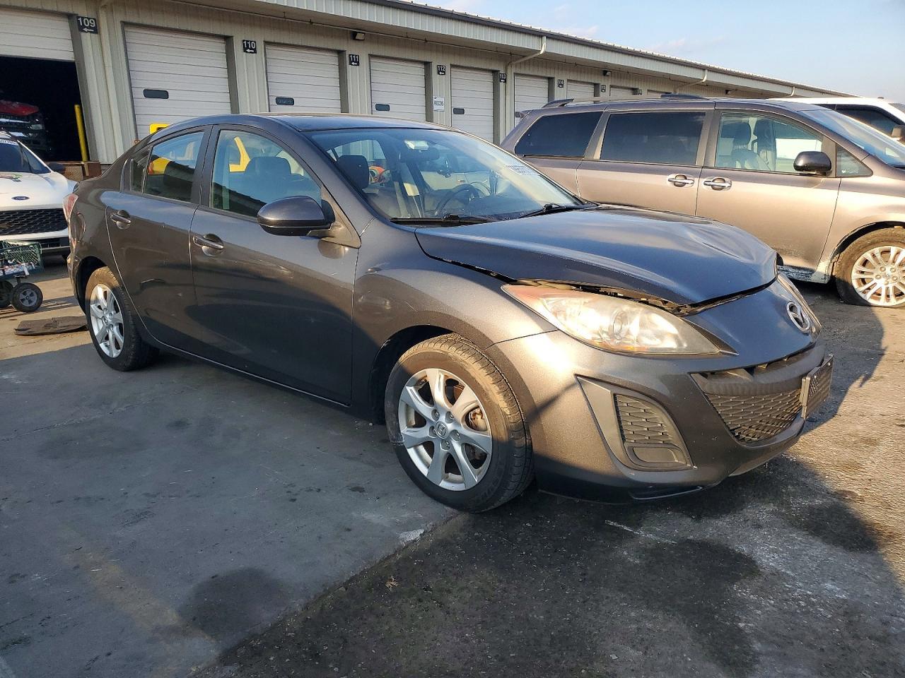 2011 Mazda 3 I