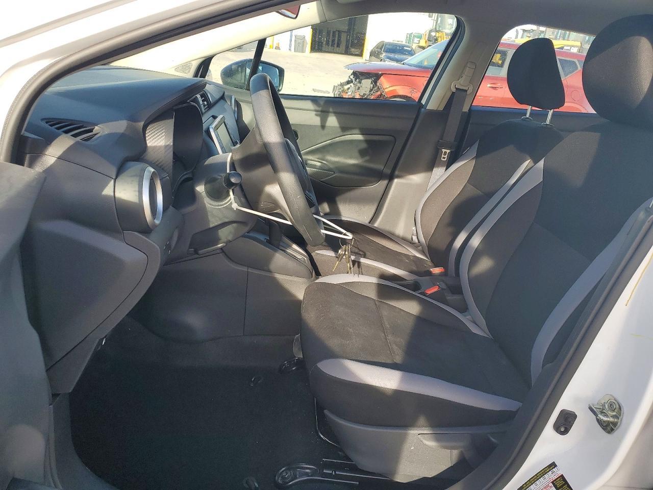 2025 Nissan Versa s