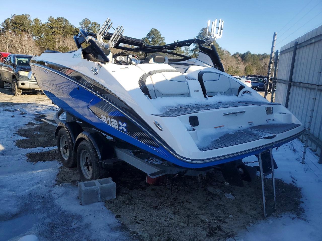 2017 Yamaha Boat