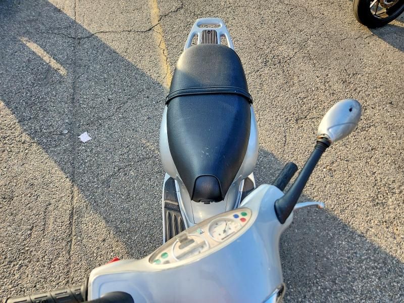 2002 Vespa M198F