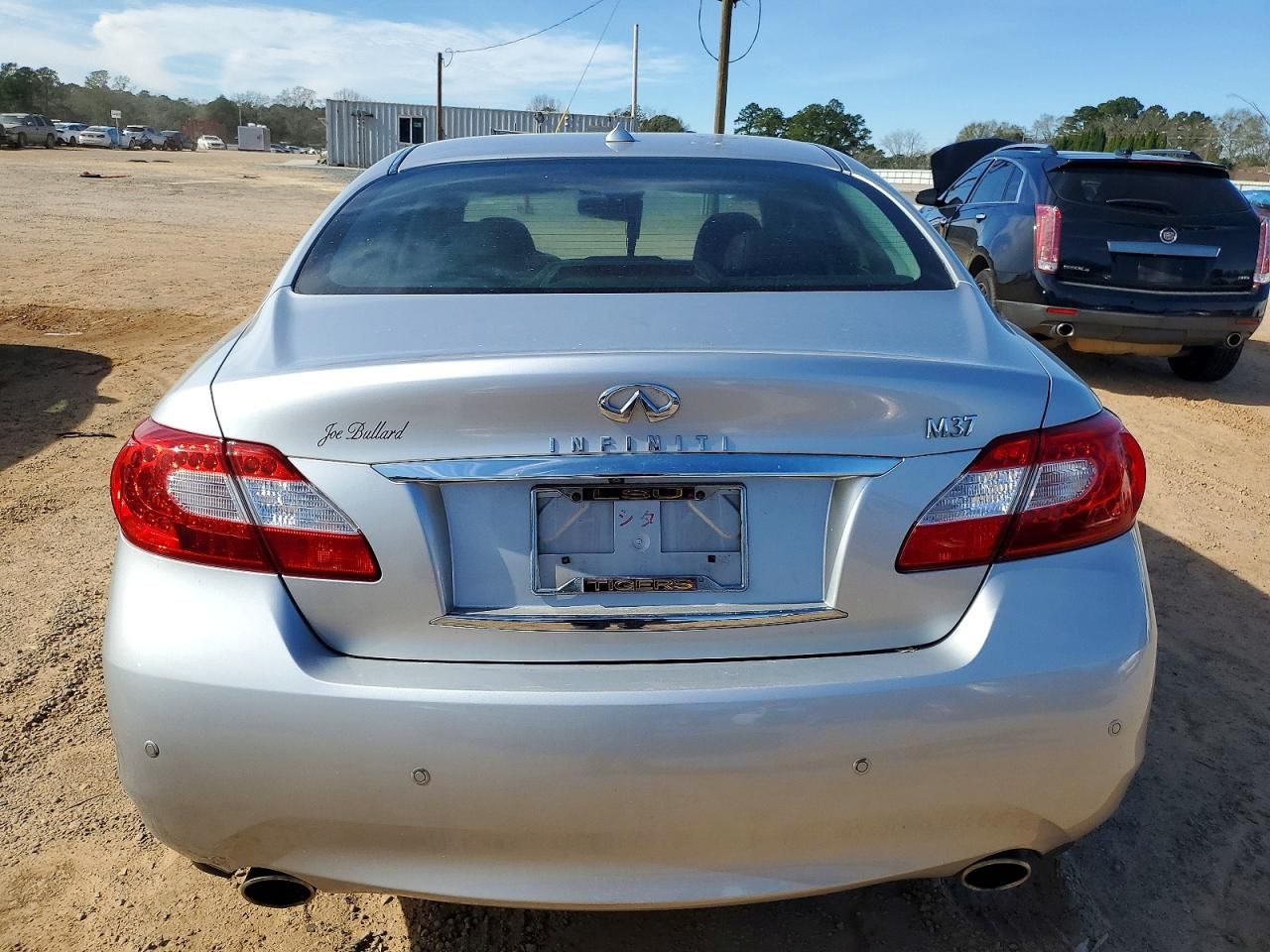 2013 Infiniti M37