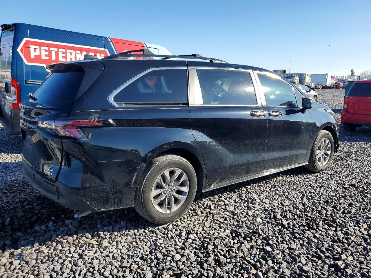 2023 Toyota Sienna xle