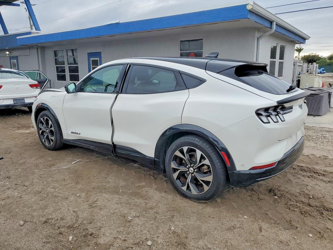 2022 Ford Mustang Mach-e Premium